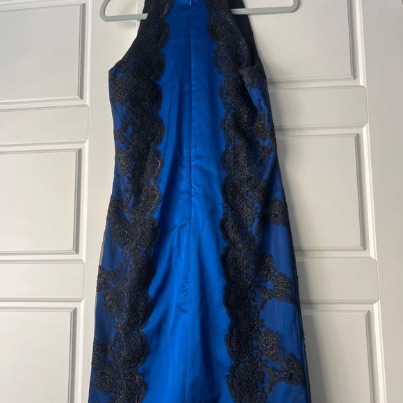 Halter neck Dress - Picture 3 of 4